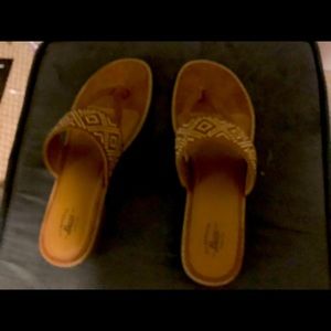 Women’s size 9 Bass sandals